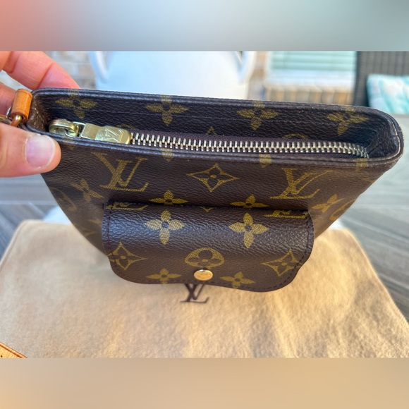 Louis Vuitton Monogram Partition Clutch/Wrislet Bag - Picture 10 of 16